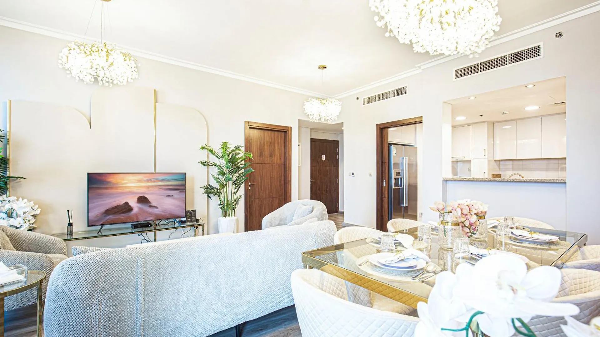Magnificent Luxurious 2 Bedroom With City Skyline & Sea View Dubai Lägenhet